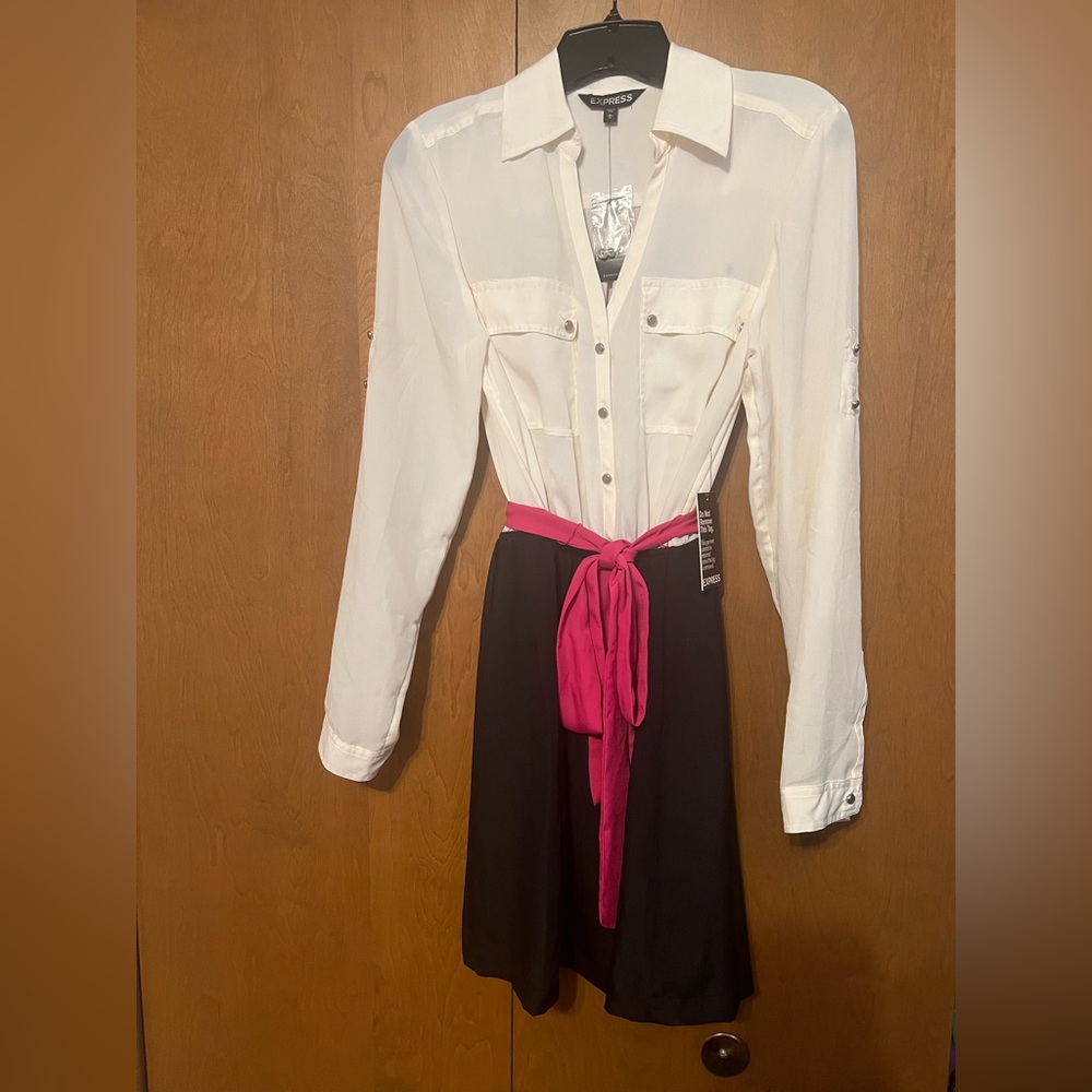 Express White & Black Dress with Hot Pink Belt - Size Medium